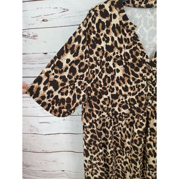 Boutique Plus Size 22W Leopard Print Buttoned Short Sleeve Tunic Top Blouse - Picture 3 of 8